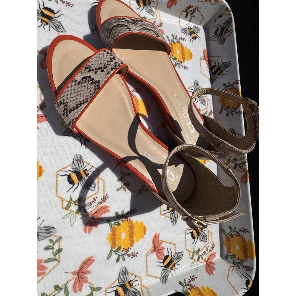 CL by Laundry Orange Snakeskin Ankle Strap Flat Open Toe Sandals Sz 8 - Picture 3 of 5